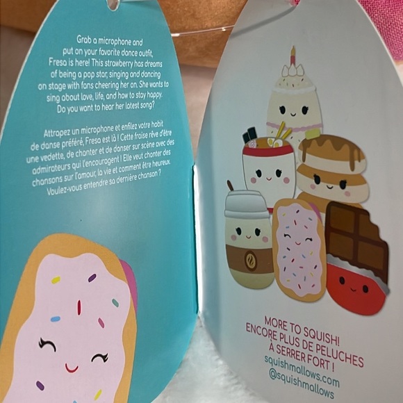 NWT Squishmallows Fresa the Toaster Pastry - Picture 6 of 8